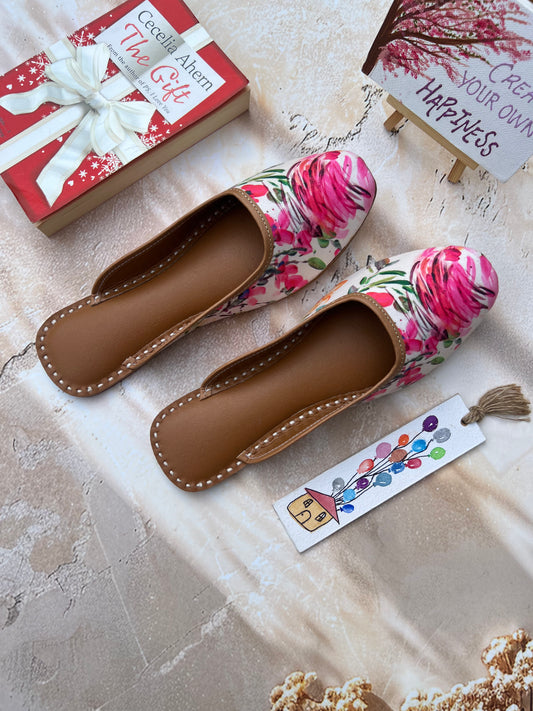 DOODLE ART SLIPONS