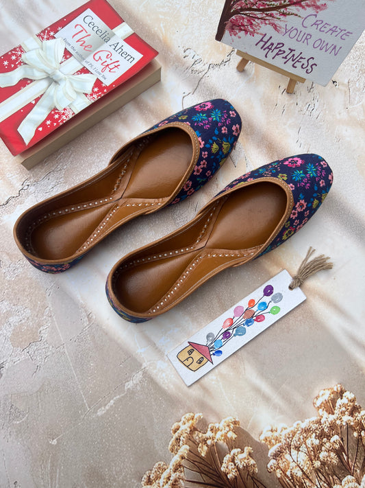 BLUE BELL JUTTIS
