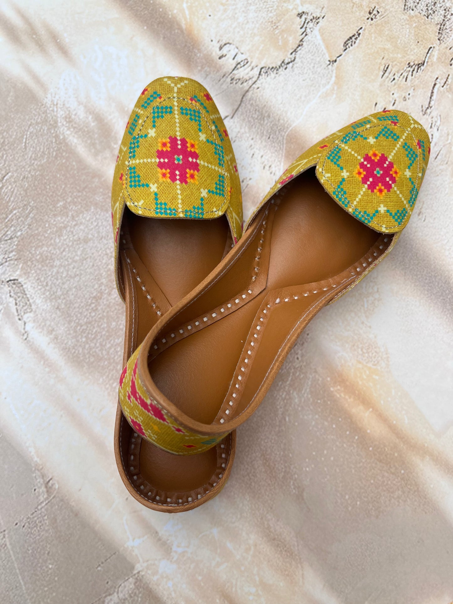 HALDI UTSAV LOAFERS