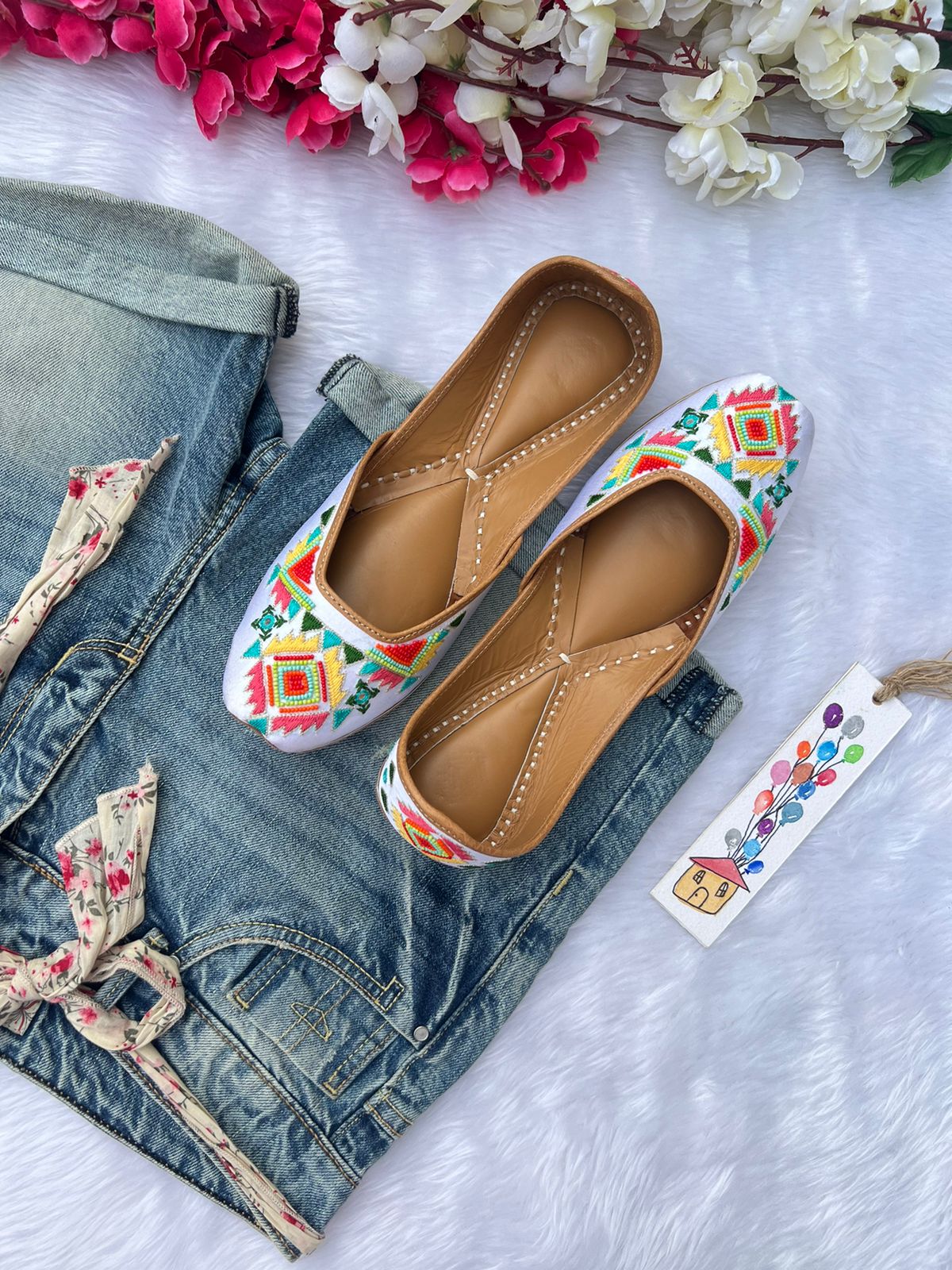 RAINBOW JUTTIS