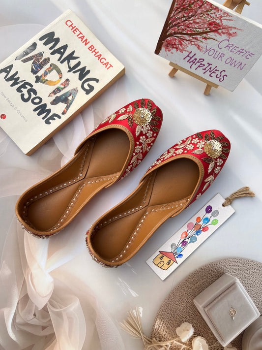 ROSY JUTTIS (SHADE OF RED-RANI)