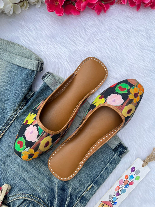 LA  FLORA SLIPONS (black colour)