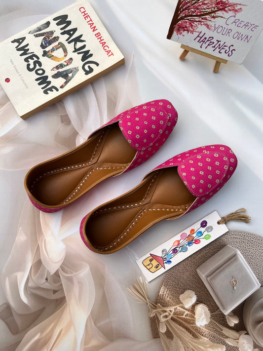BANDHANI  LOAFERS (RANI COLOR)