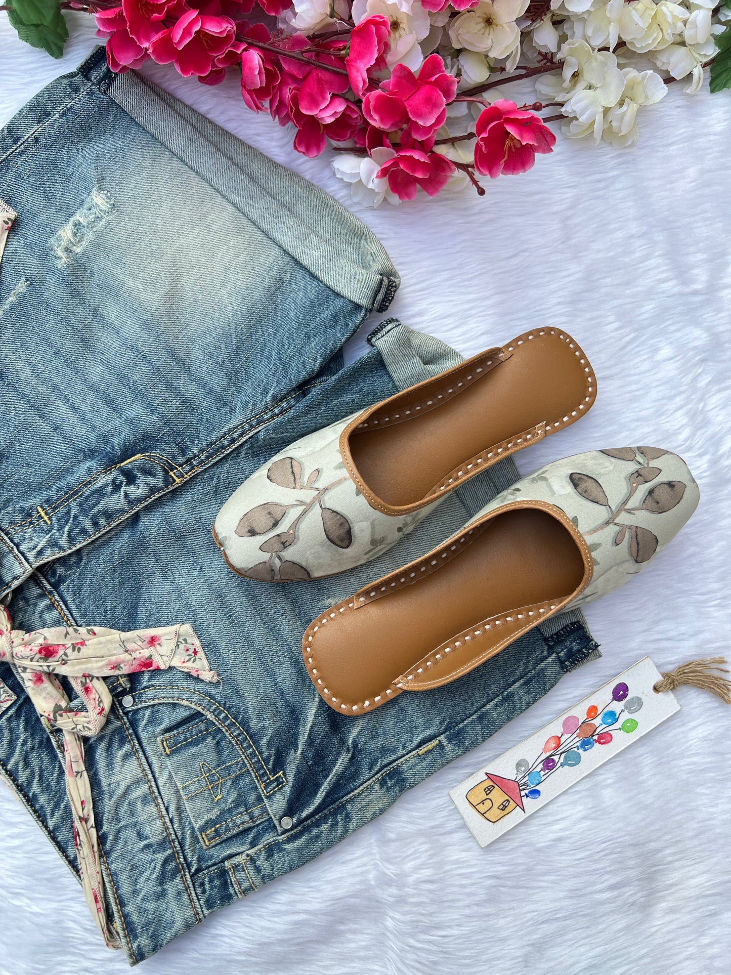 BOTANICAL SLIPONS (BROWN LEAVES)