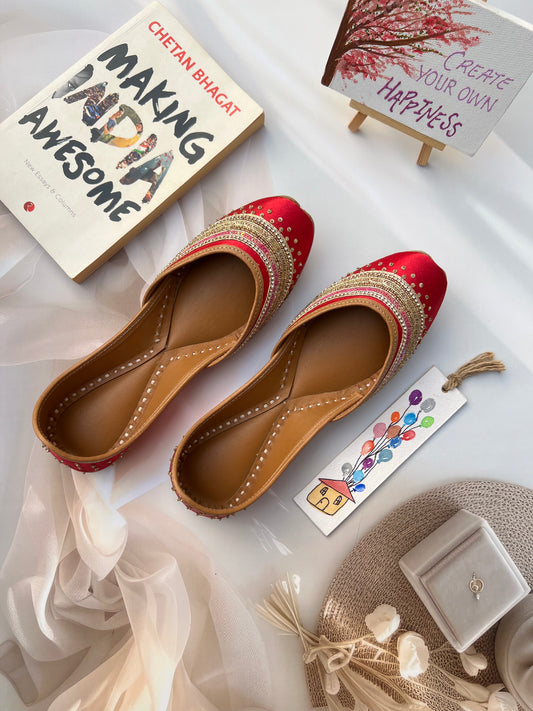 SALMA - SITARA JUTTIS (SHADE OF RED-RANI)