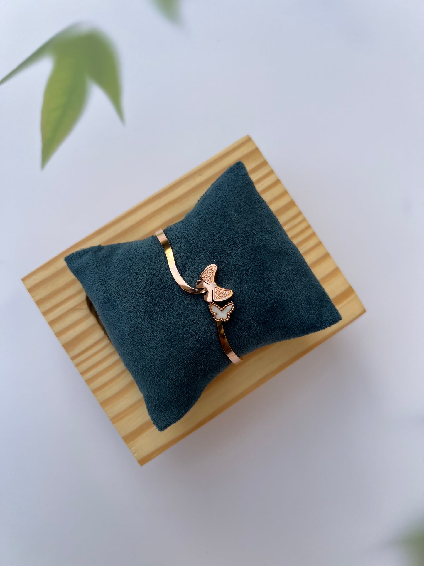 BRACELET :- WHIMSY WING