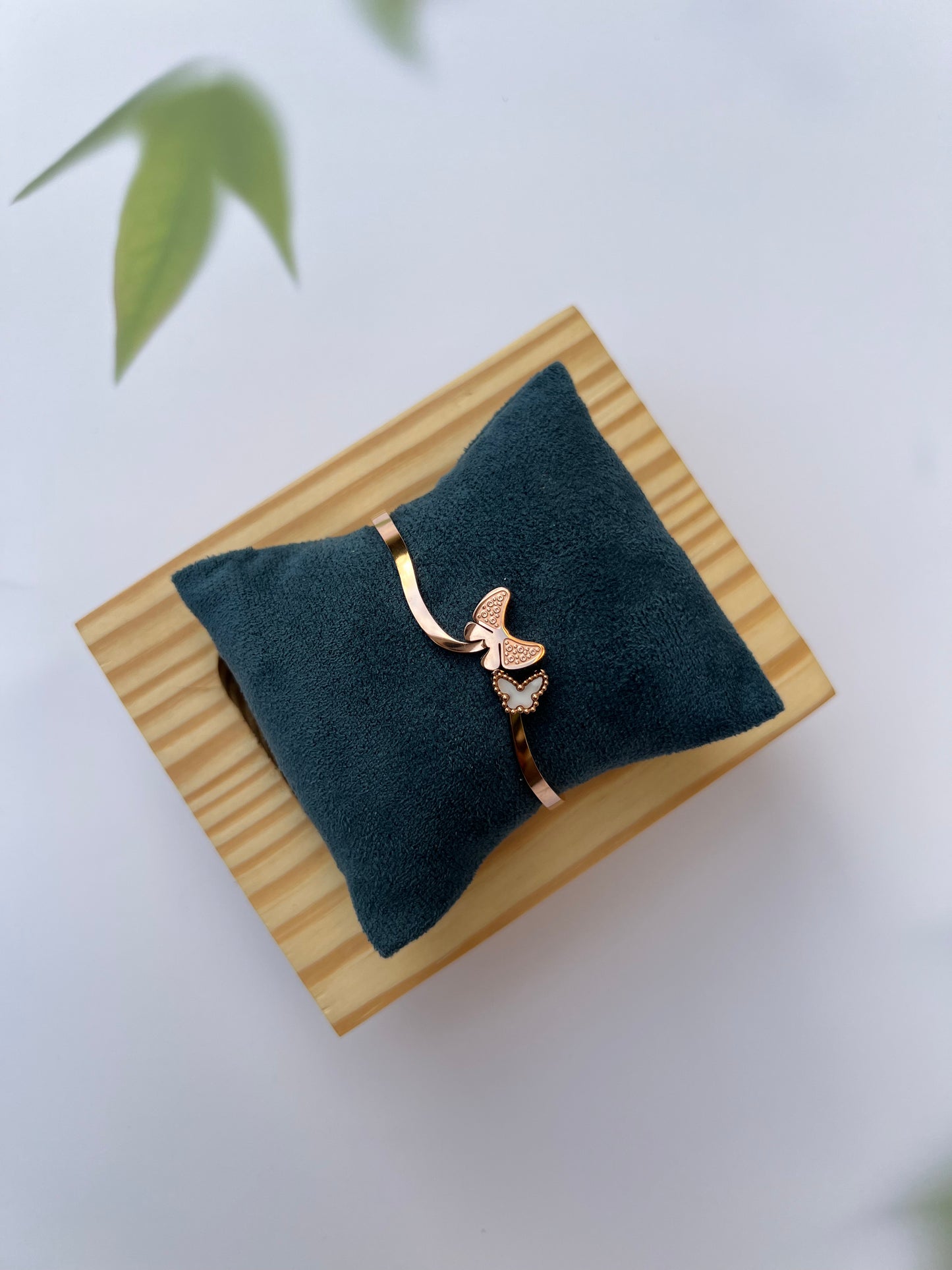 BRACELET :- WHIMSY WING