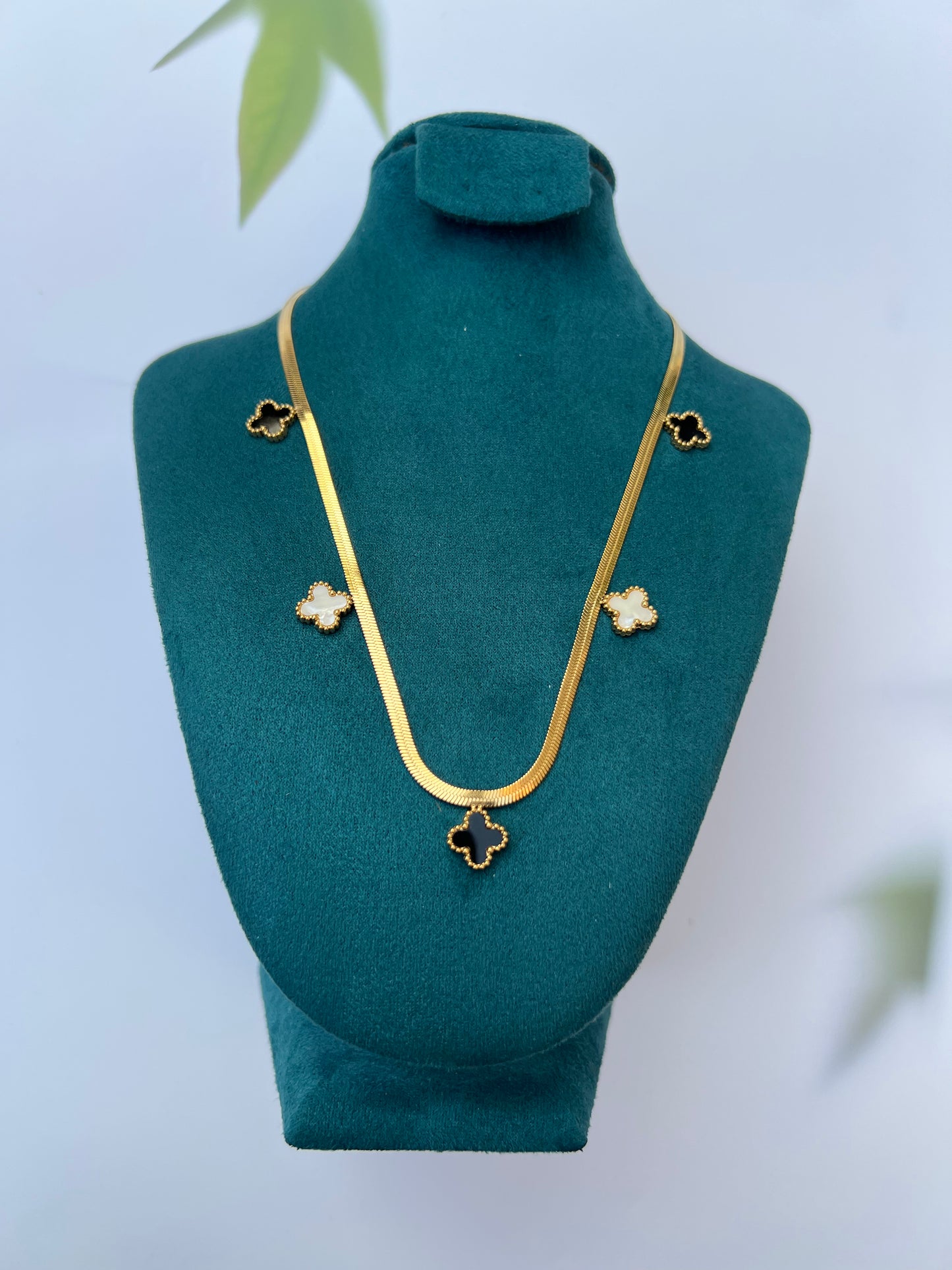 NECKLACE :- BLOSSOM