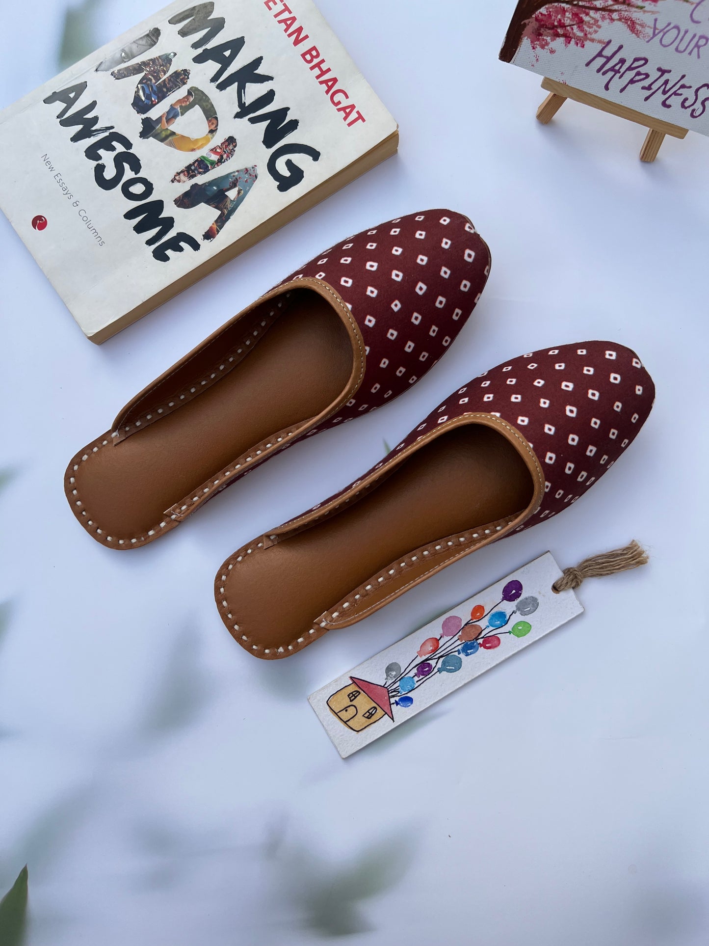 BANDHANI SLIPONS (COFFEE COLOR)