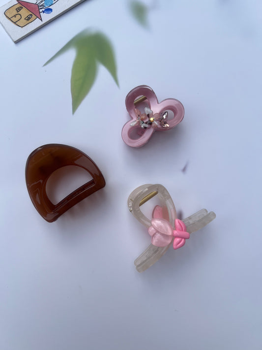 BLUSH AND BLOOM CLAW CLIPS:- PACK OF 3