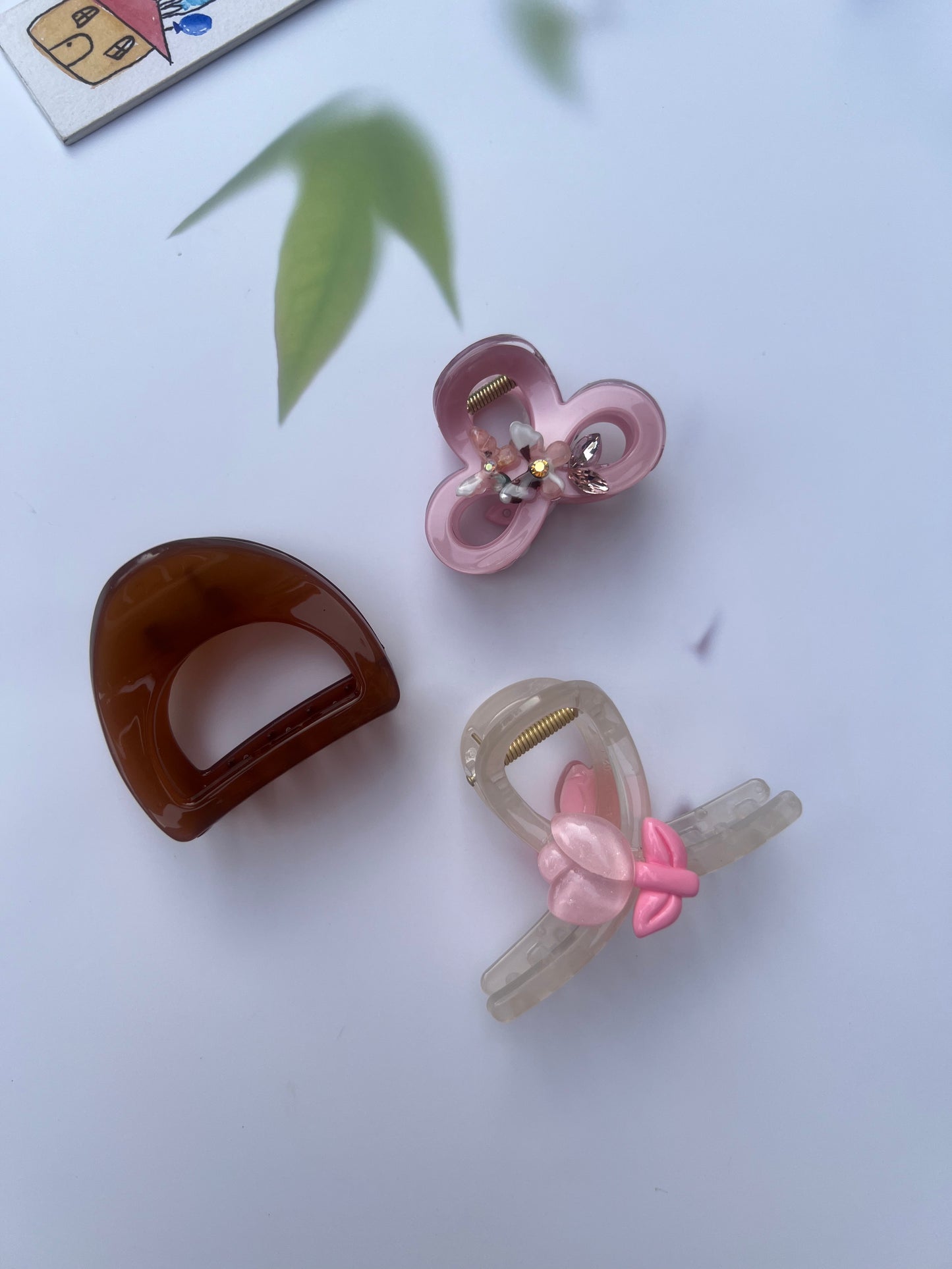 BLUSH AND BLOOM CLAW CLIPS:- PACK OF 3