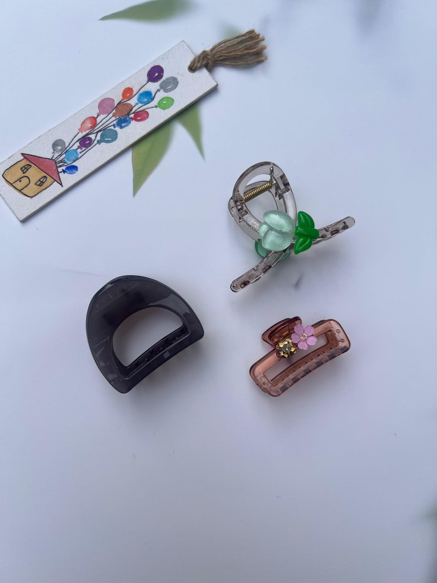 VALENTINE VIBE CLAW CLIPS:- PACK OF 3
