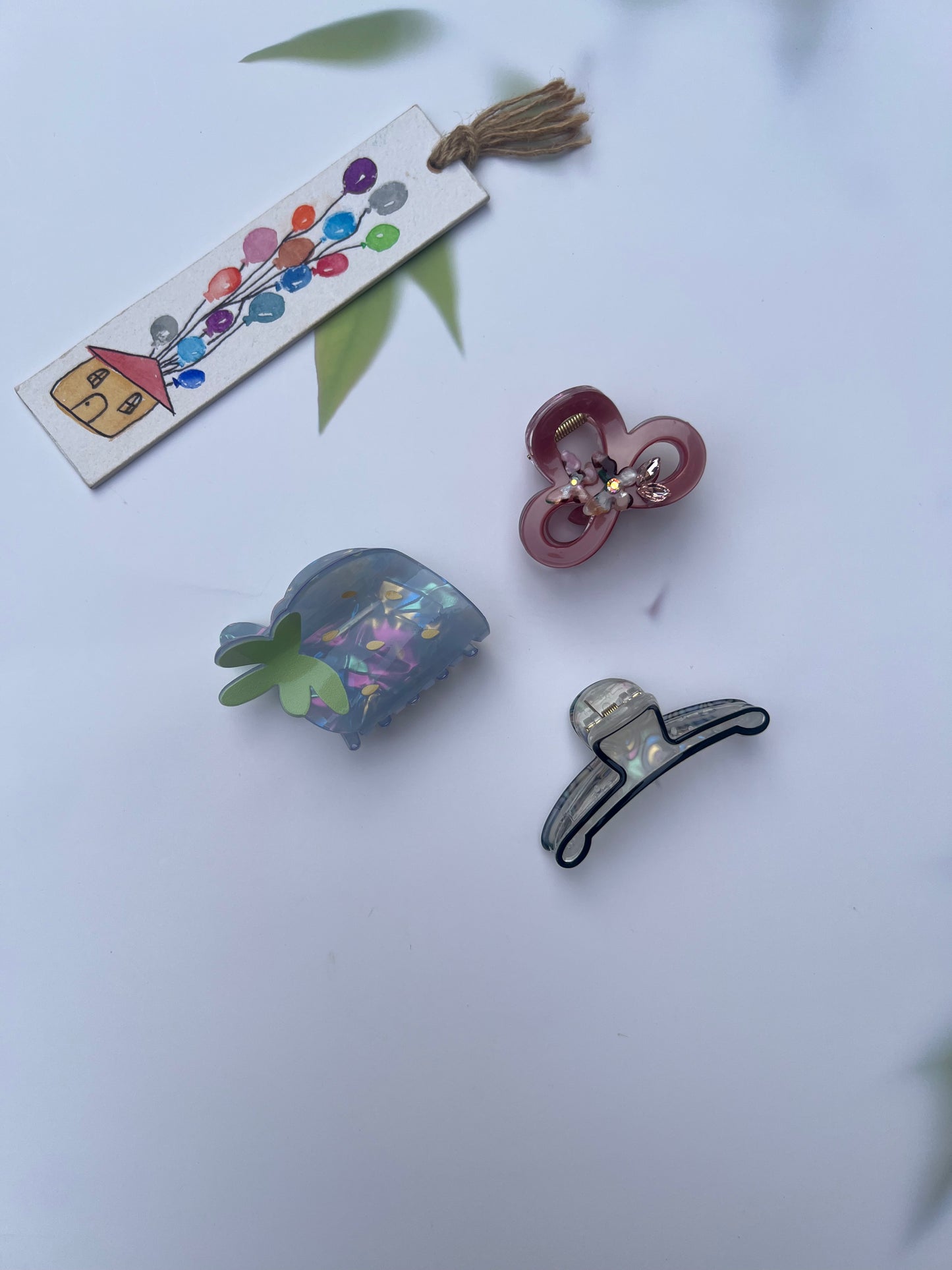 BOLD BLUSH CLAW CLIPS:- PACK OF 3