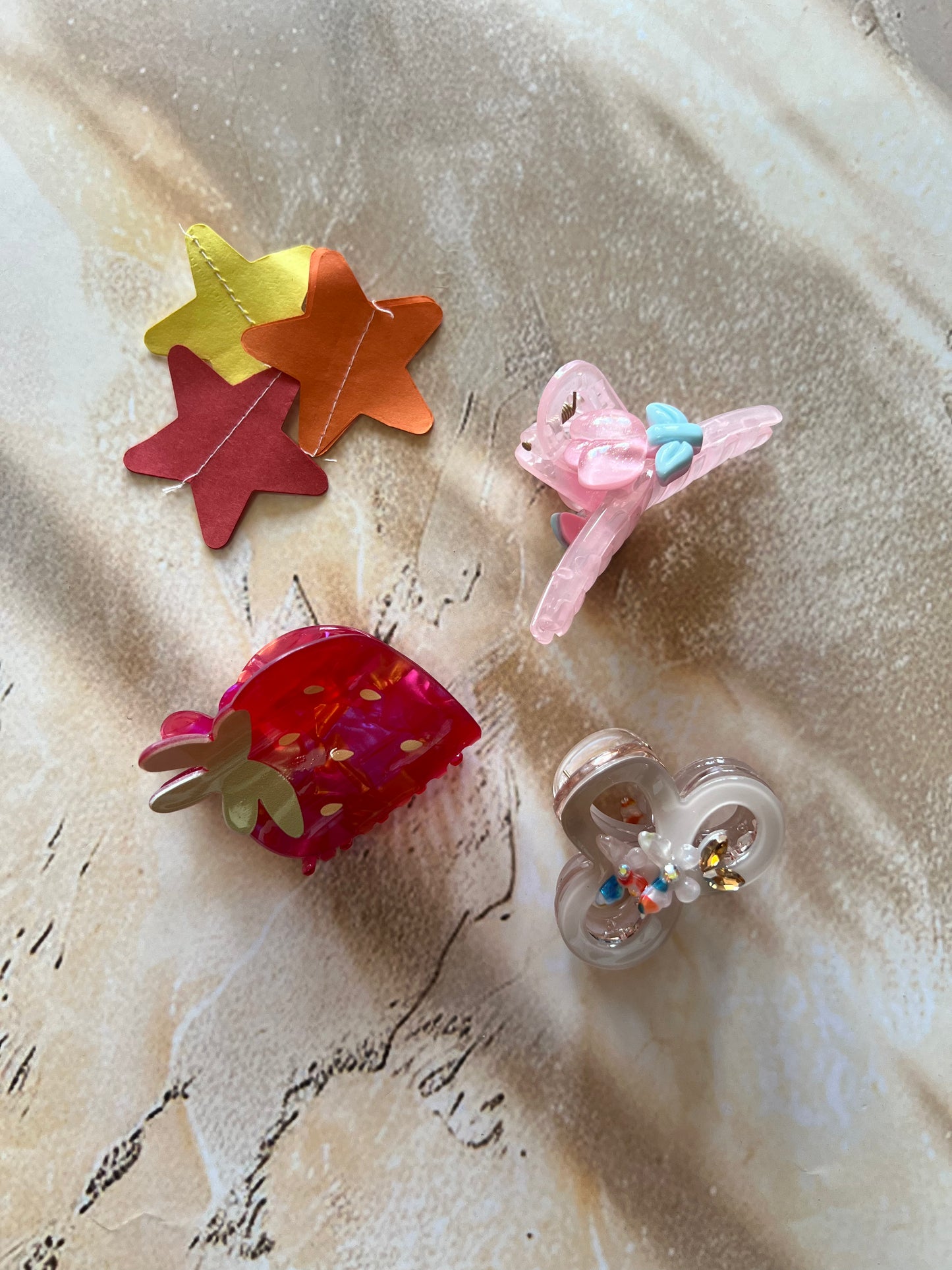 CUTE BERRY CLAW CLIPS:- PACK OF 3
