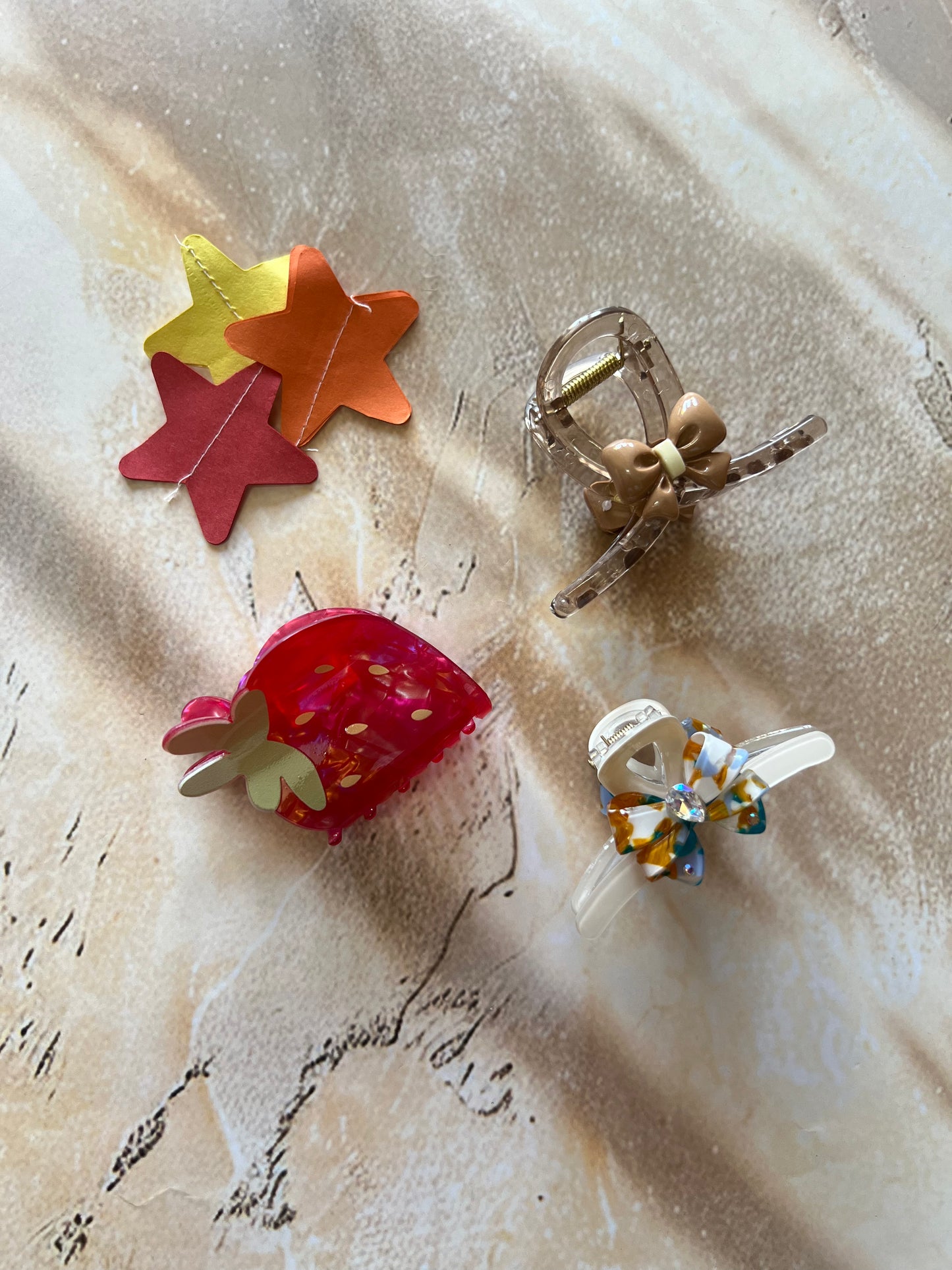 CUTE BERRY CLAW CLIPS:- PACK OF 3