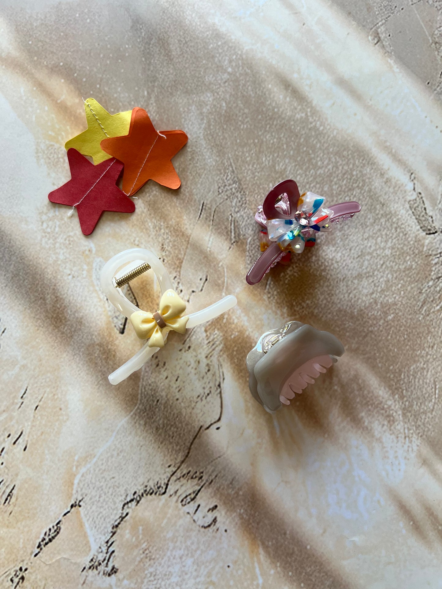 LOVELY BLUSH CLAW CLIPS:- PACK OF 3