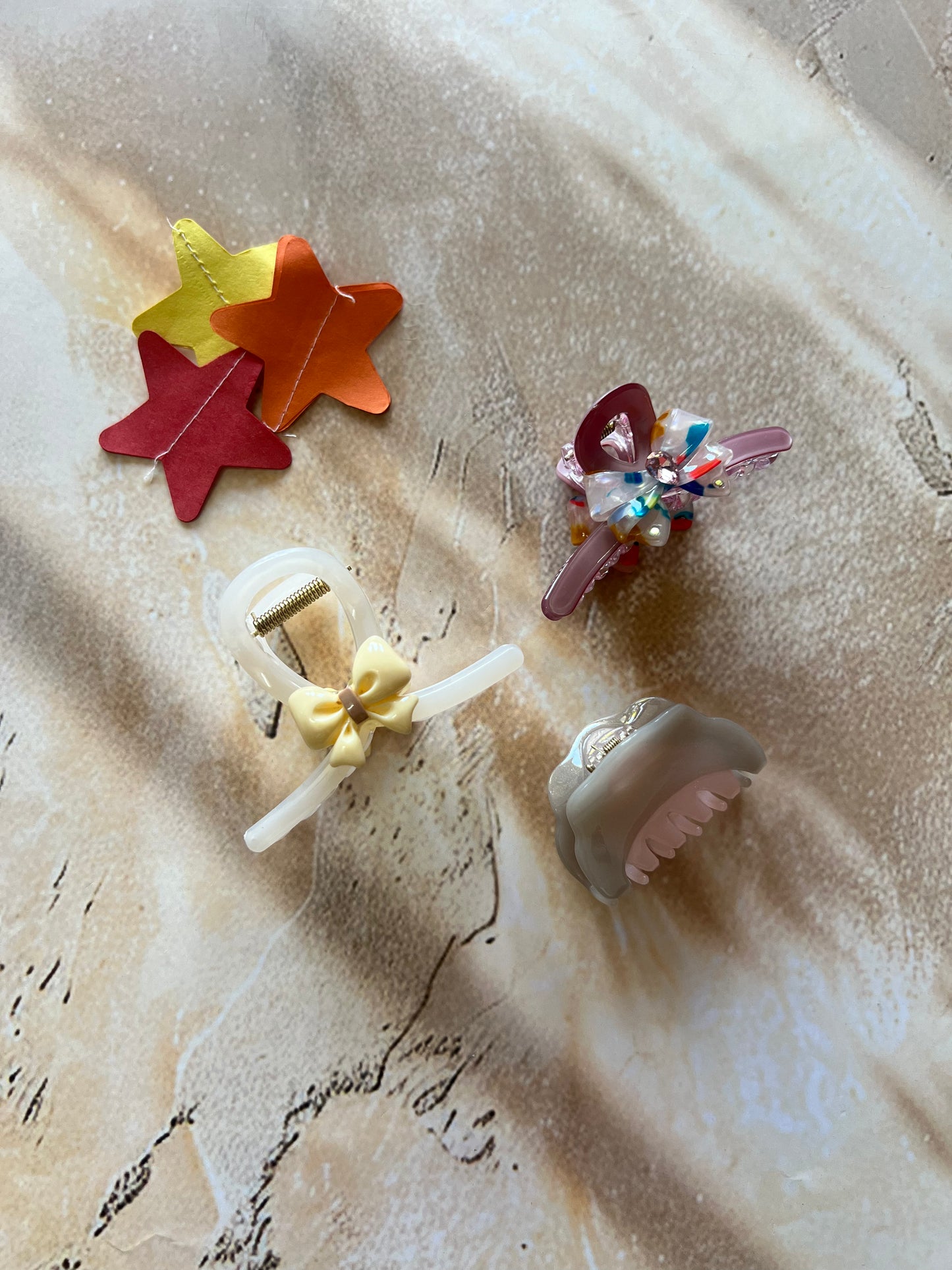 LOVELY BLUSH CLAW CLIPS:- PACK OF 3