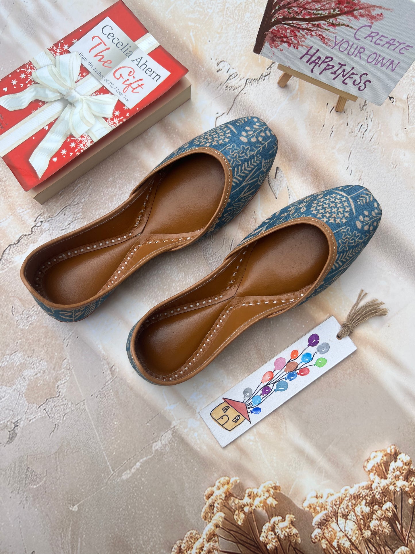 TROPICAL JUTTIS