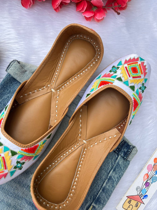RAINBOW JUTTIS